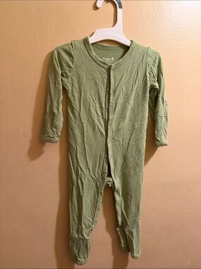 Kyte BABY Sage Green Long-Sleeve Footed One-Piece